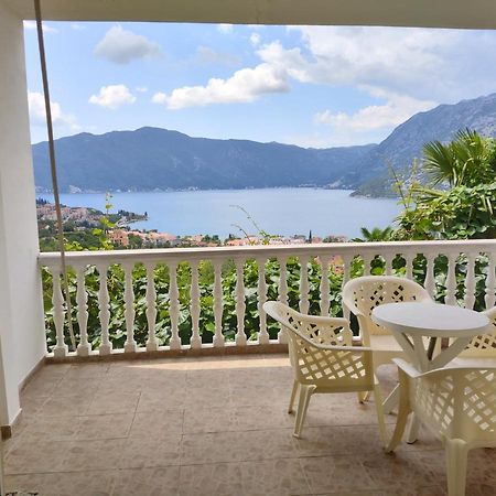 L & D Panorama Apartmani Risan Eksteriør bilde