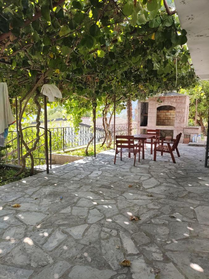 L & D Panorama Apartmani Risan Eksteriør bilde
